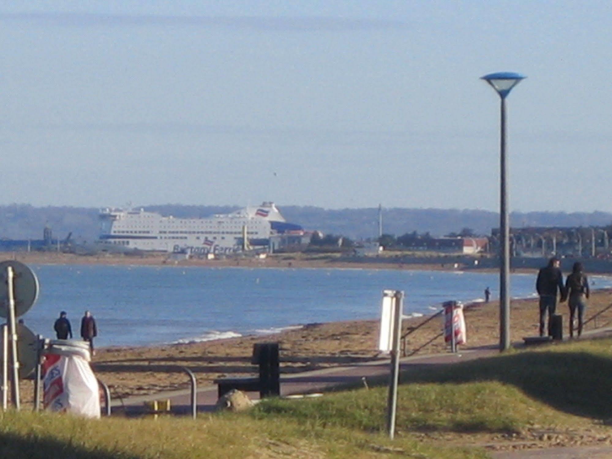 Le Canada Hermanville-sur-Mer Exteriör bild